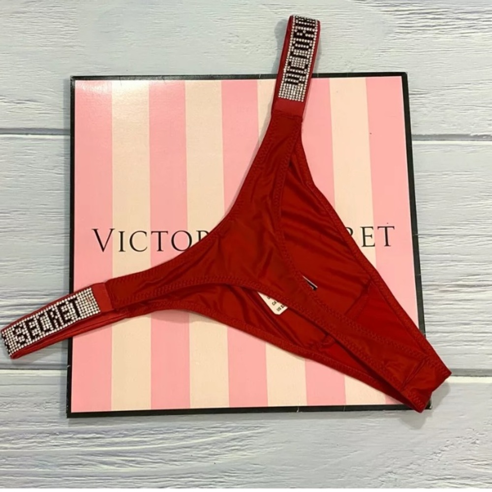 NWT❤️ VS Rhinestone Shine Thong - Picture 3 of 11